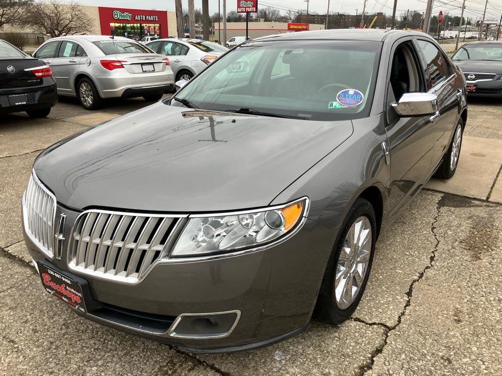 2011 Lincoln MKZ photo 2