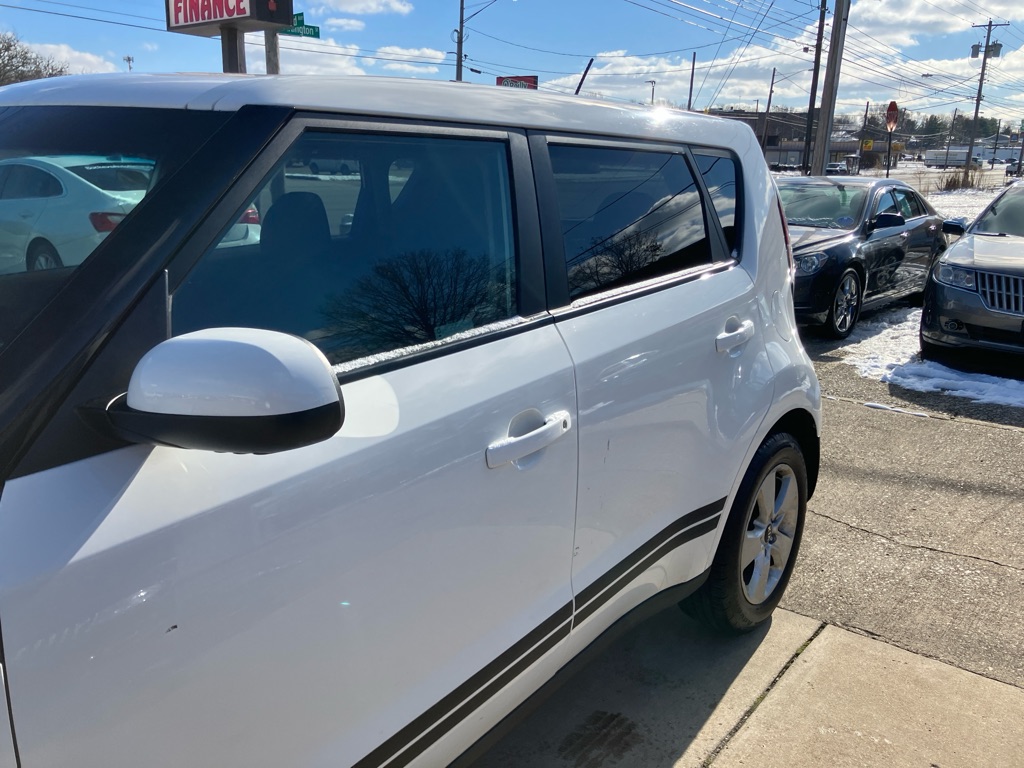 2019 Kia Soul Base photo 3