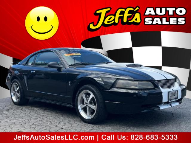 2002 Ford Mustang photo