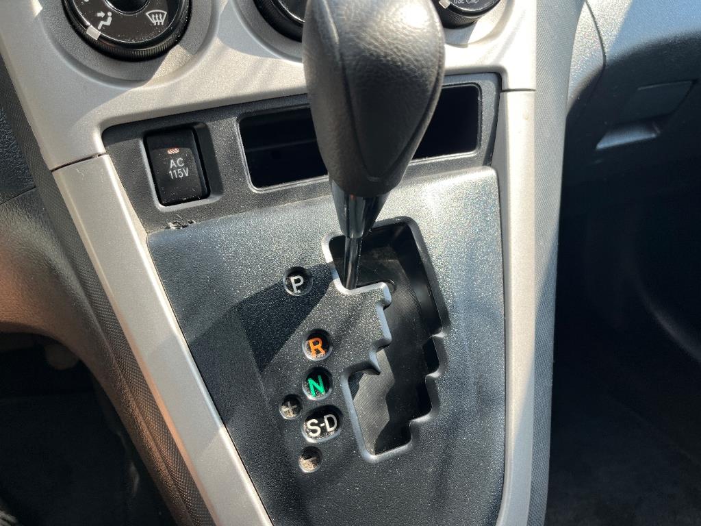 2009 Pontiac Vibe 2.4L photo