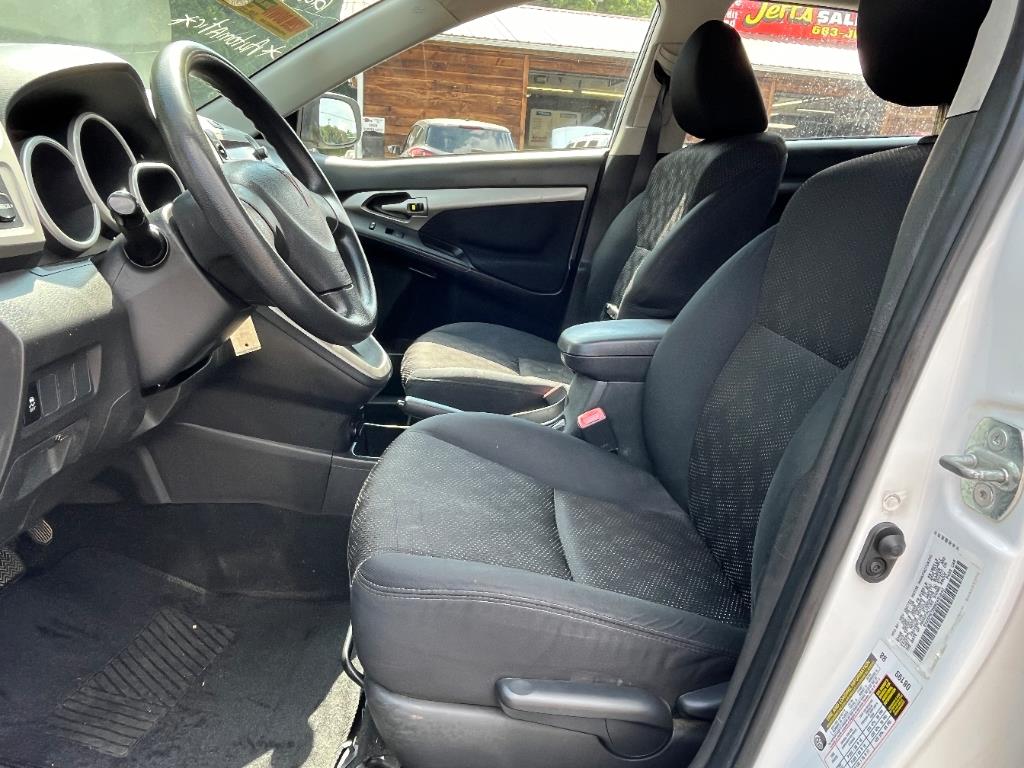 2009 Pontiac Vibe 2.4L photo