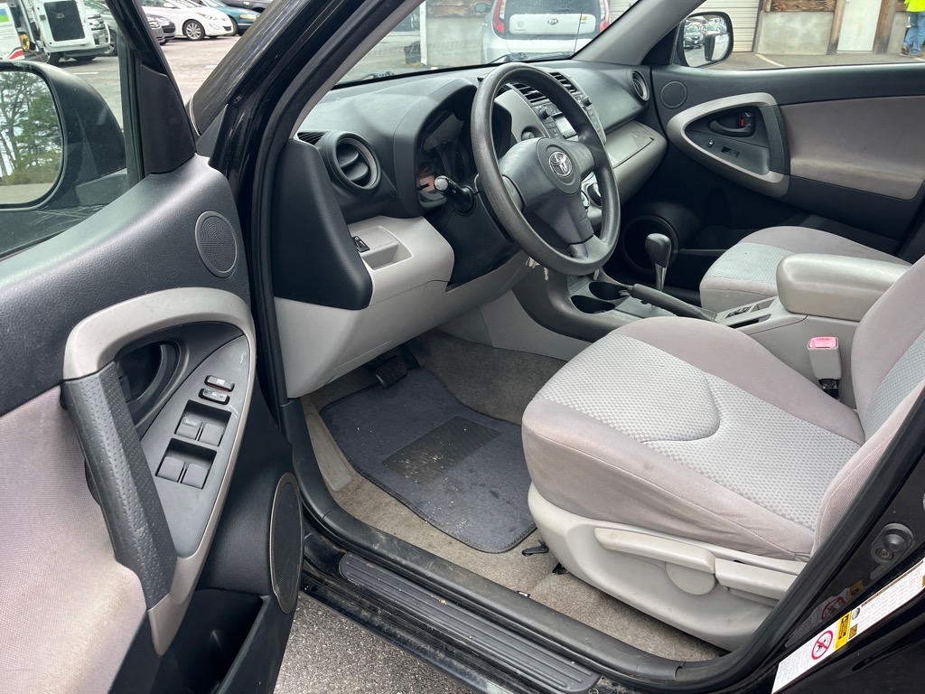2006 Toyota RAV4 photo