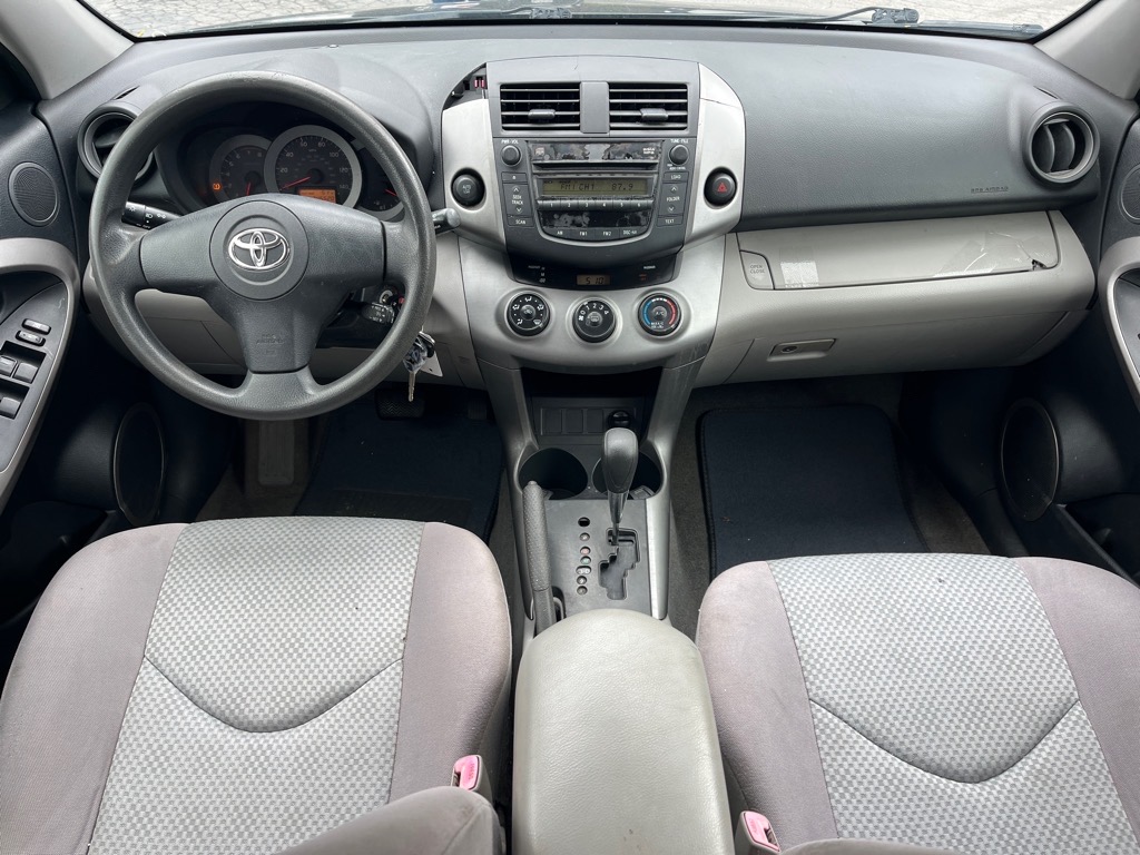 2006 Toyota RAV4 photo