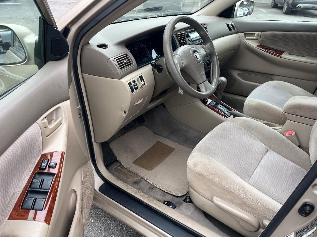 2006 Toyota Corolla CE photo
