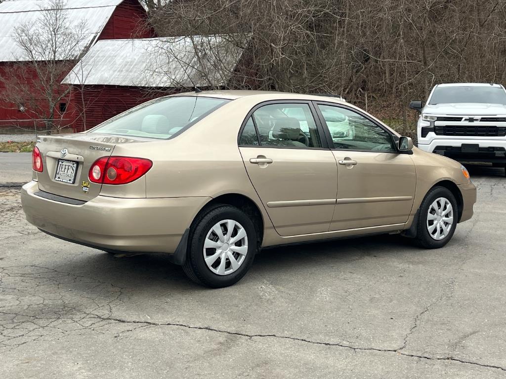 2006 Toyota Corolla CE photo