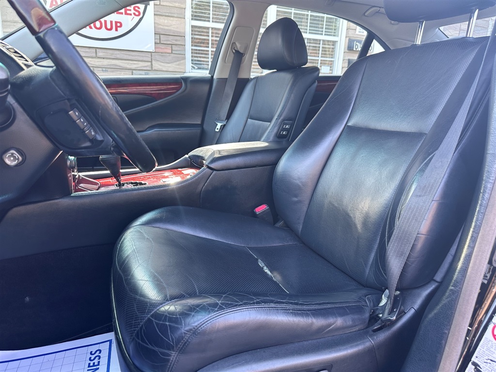 2008 Lexus LS 460 L photo