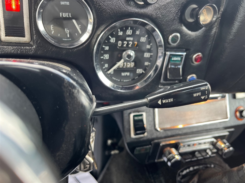 1976 Honda CR-V LX photo