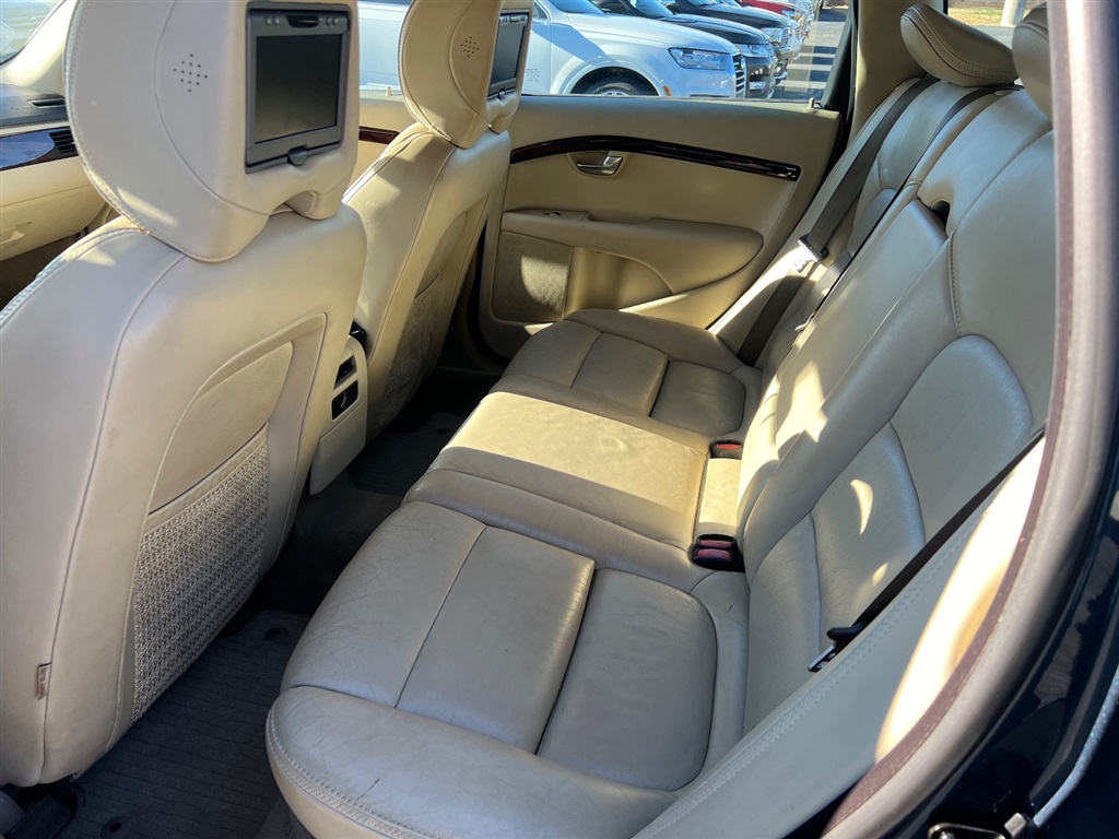 2008 Volvo XC70 3.2 photo