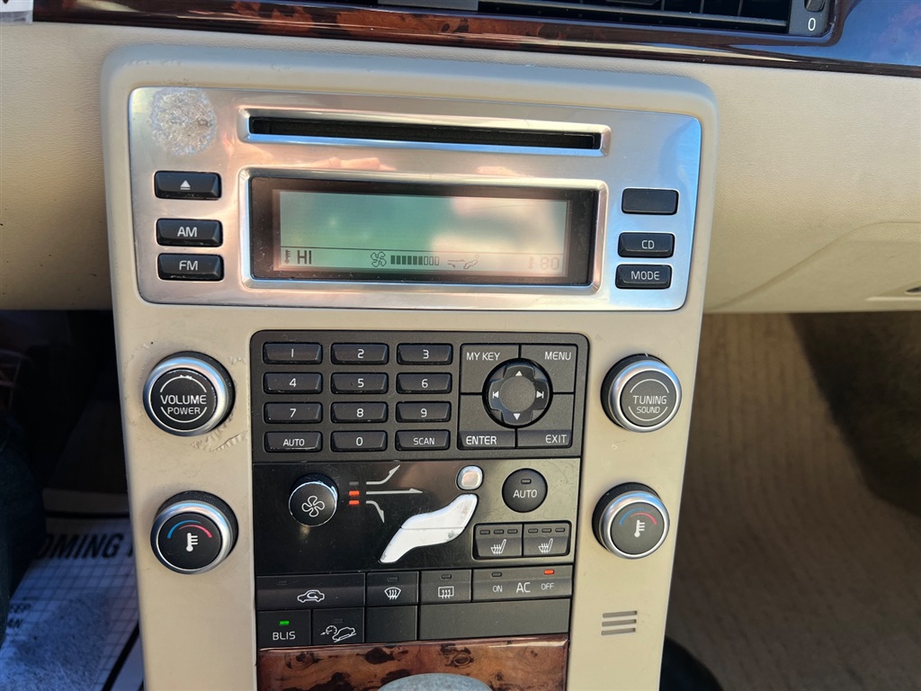 2008 Volvo XC70 3.2 photo