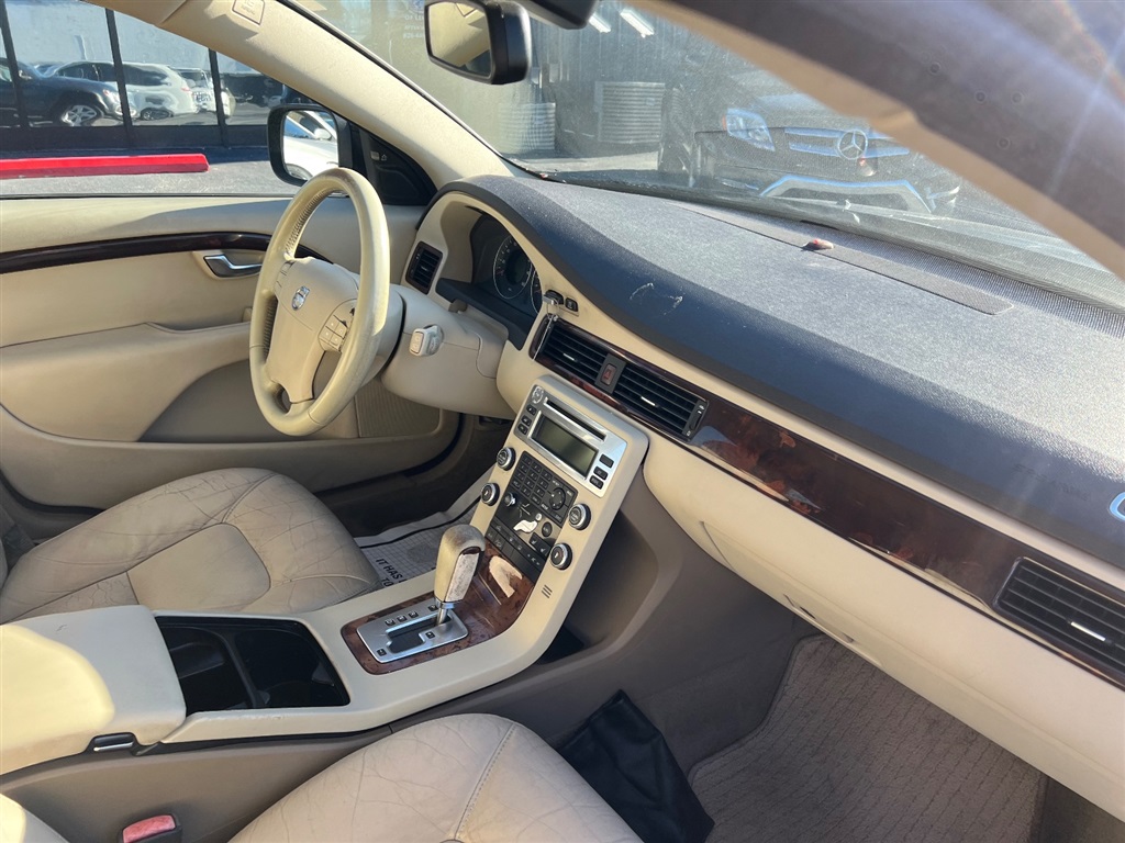 2008 Volvo XC70 3.2 photo