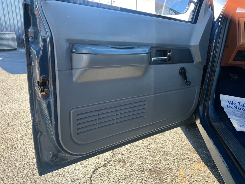 1988 Chevrolet RSX C1500 Cheyenne photo