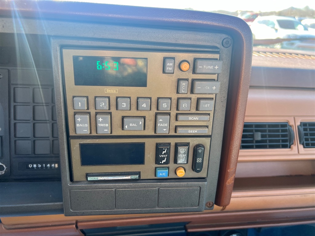 1988 Chevrolet RSX C1500 Cheyenne photo