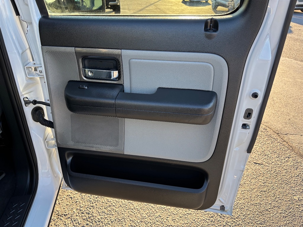 2008 Ford F-150 FX4 photo