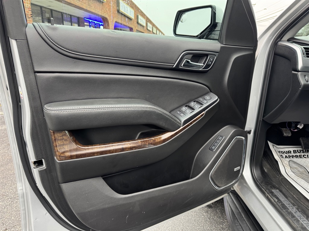 2019 Chevrolet Tahoe LT 4WD  photo