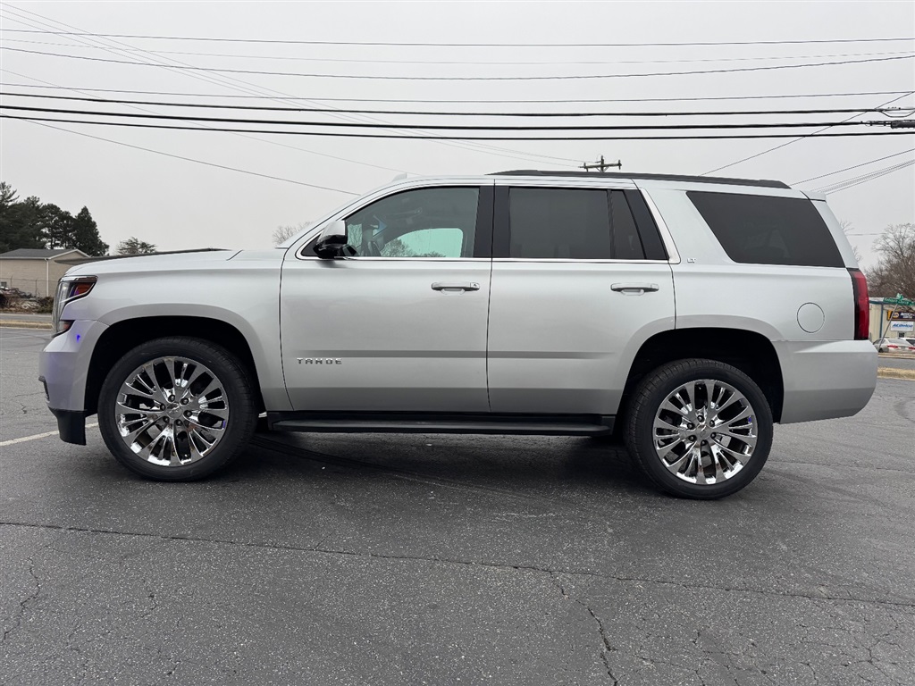 2019 Chevrolet Tahoe LT 4WD  photo