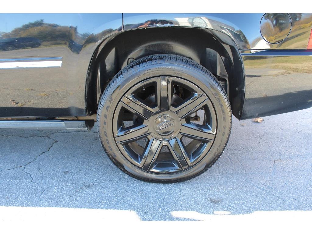 2009 Cadillac Escalade photo