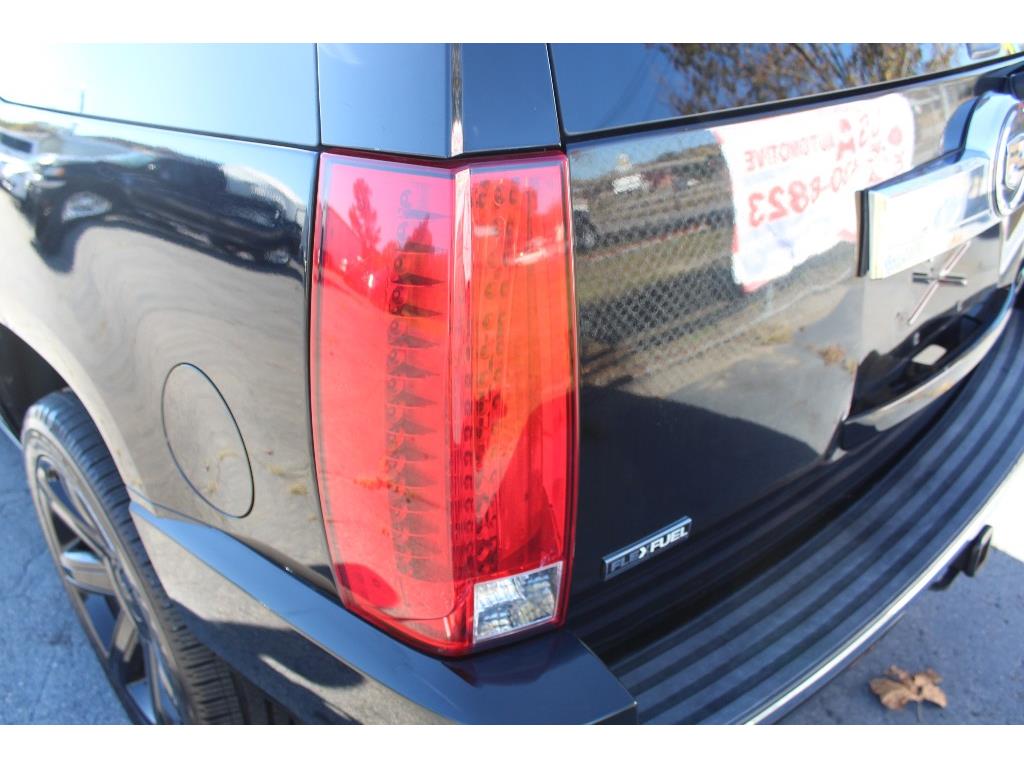 2009 Cadillac Escalade photo