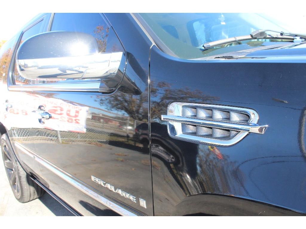 2009 Cadillac Escalade photo
