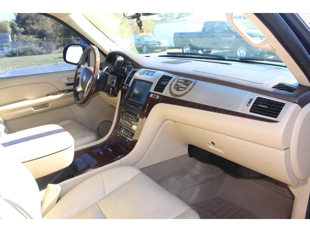 2009 Cadillac Escalade photo