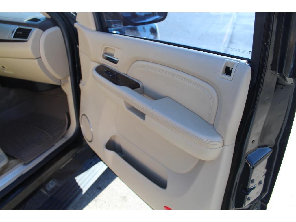2009 Cadillac Escalade photo