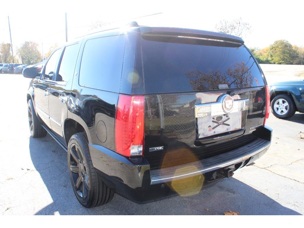 2009 Cadillac Escalade photo