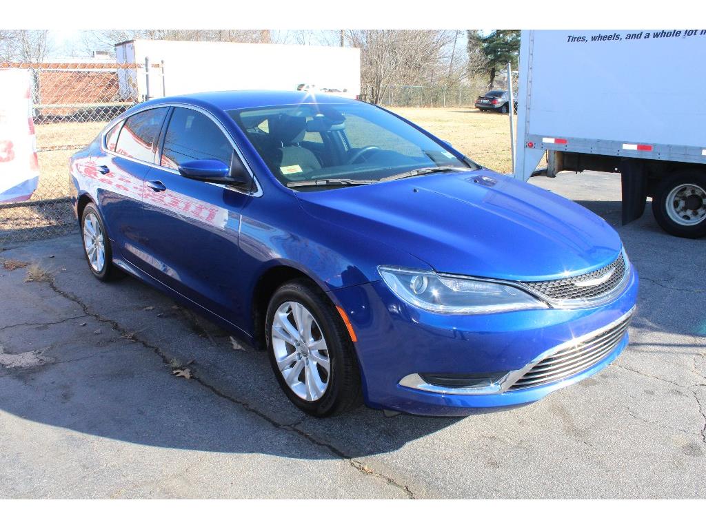 2015 Chrysler 200 Limited photo