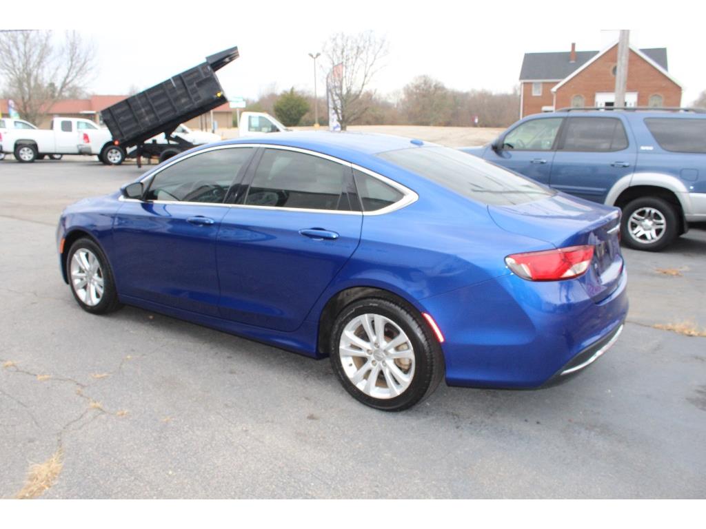 2015 Chrysler 200 Limited photo