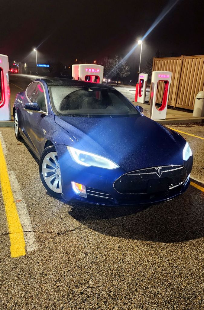 2016 Tesla Model S  photo