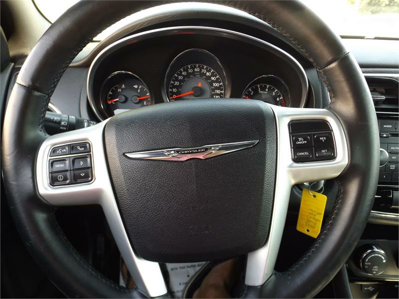 2014 Chrysler 200 Touring photo