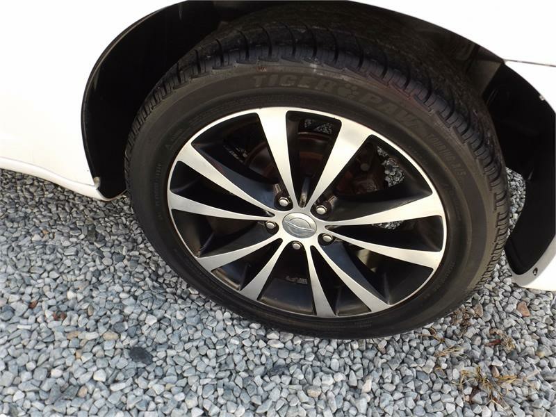 2014 Chrysler 200 Touring photo