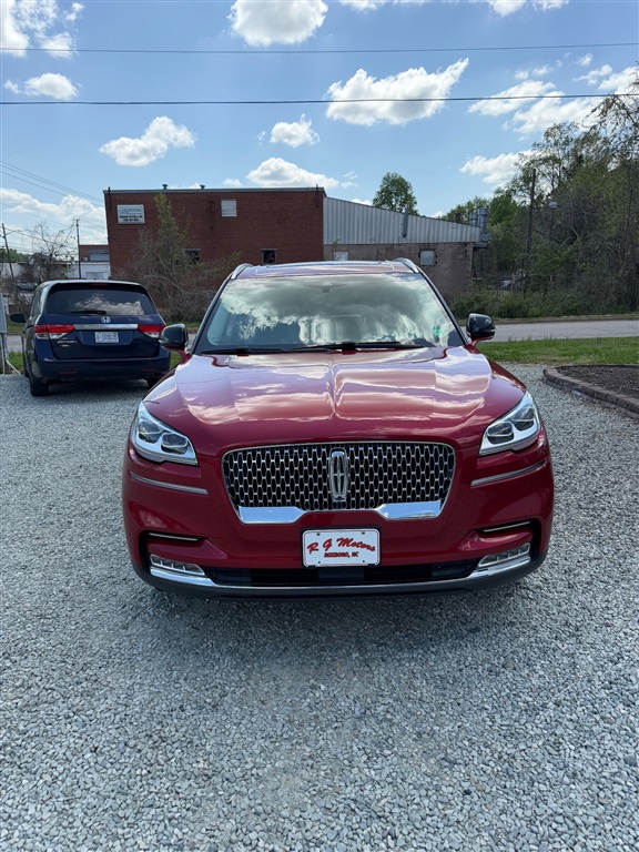 View vehicle photo 2