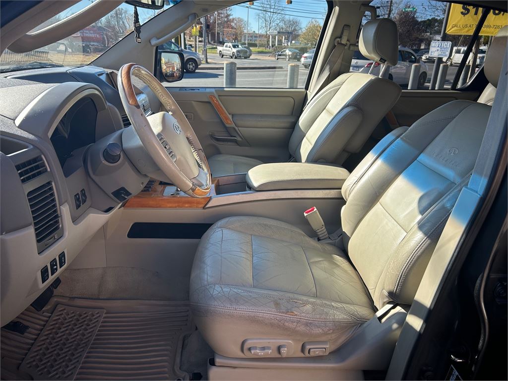 2006 Infiniti QX56 photo