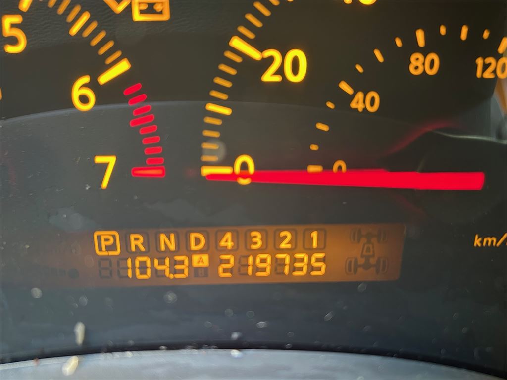 2006 Infiniti QX56 photo
