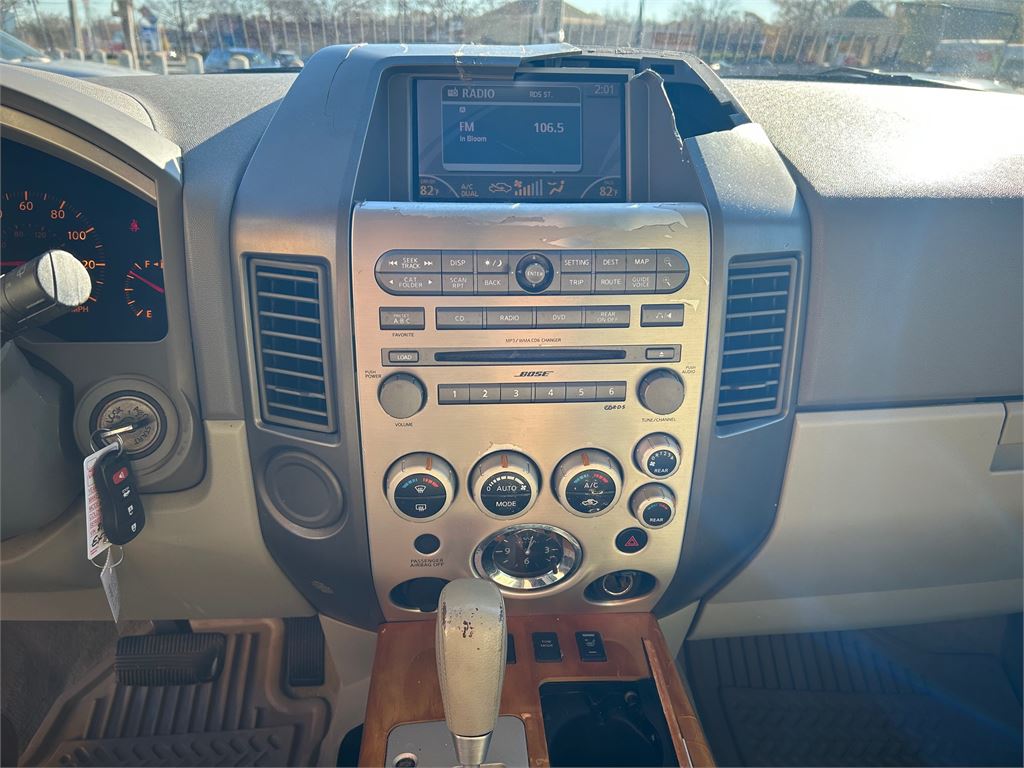 2006 Infiniti QX56 photo