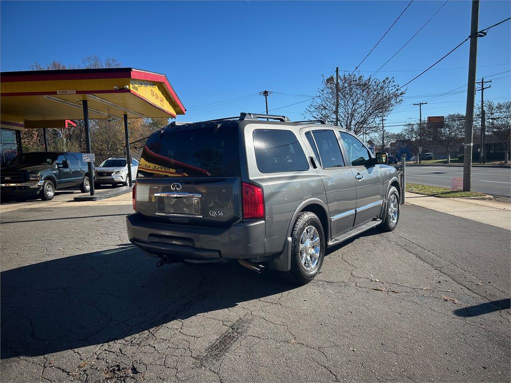 2006 Infiniti QX56 photo
