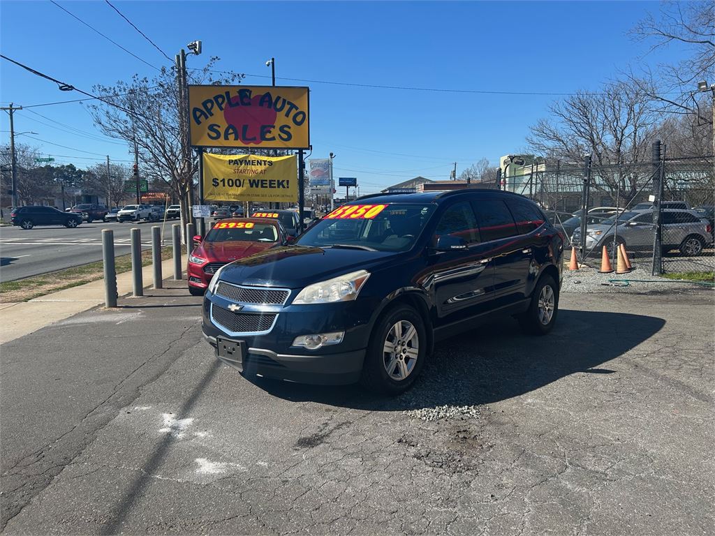 2011 Chevrolet Traverse LT photo