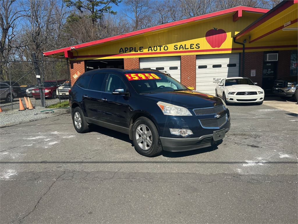 2011 Chevrolet Traverse LT photo