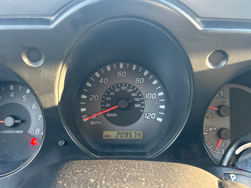 2003 Nissan Frontier XE photo