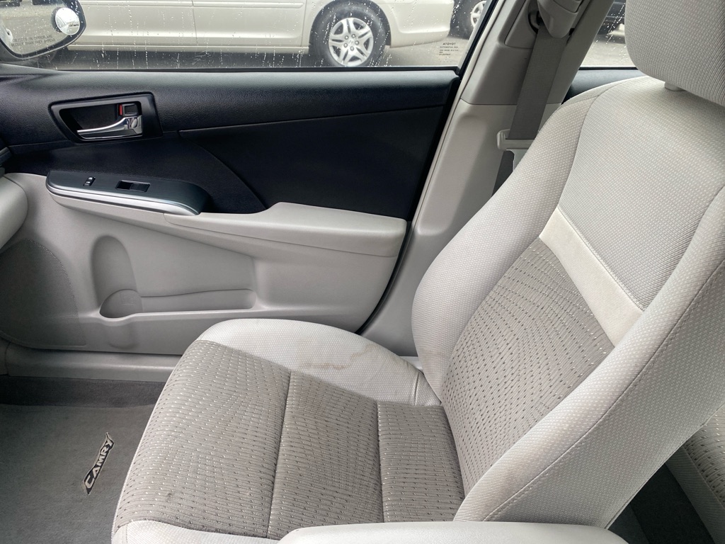 2014 Toyota Camry Hybrid LE photo