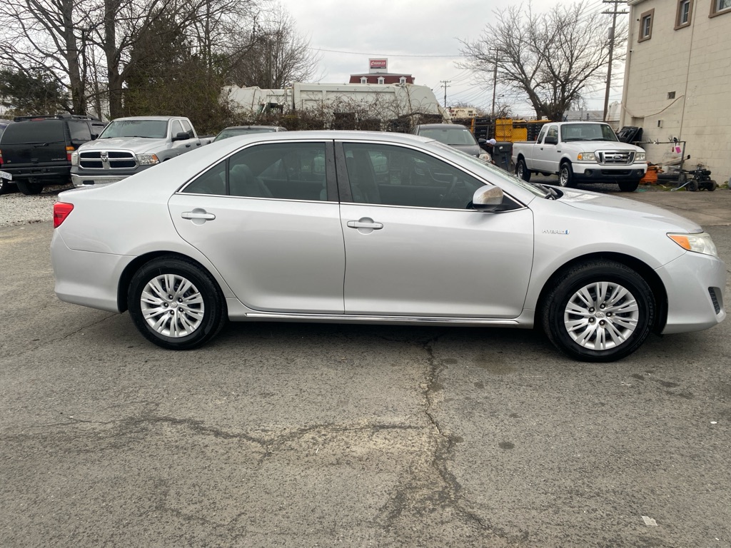2014 Toyota Camry Hybrid LE photo