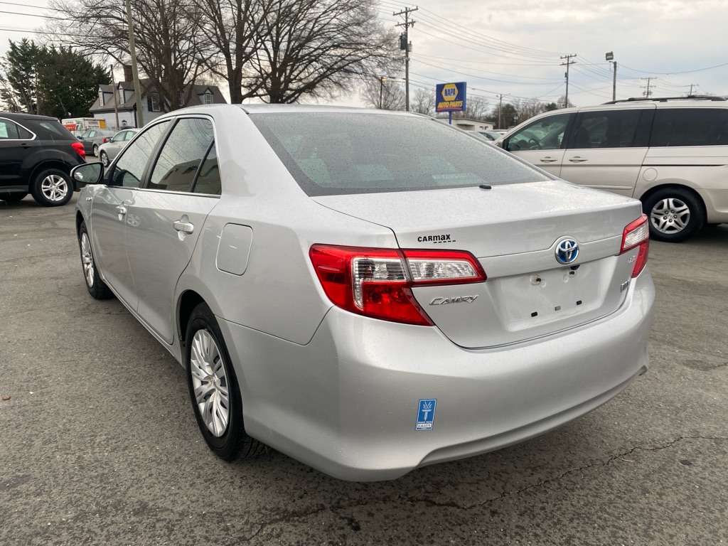 2014 Toyota Camry Hybrid LE photo