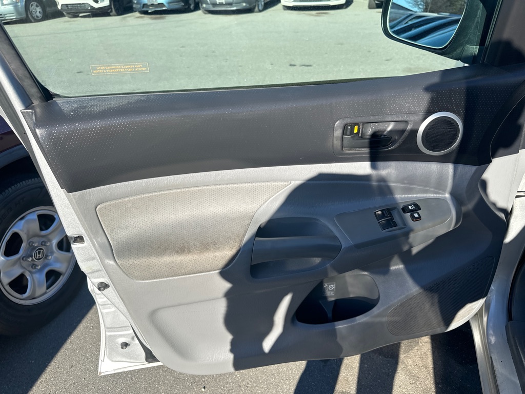 2010 Toyota Tacoma PreRunner V6 photo