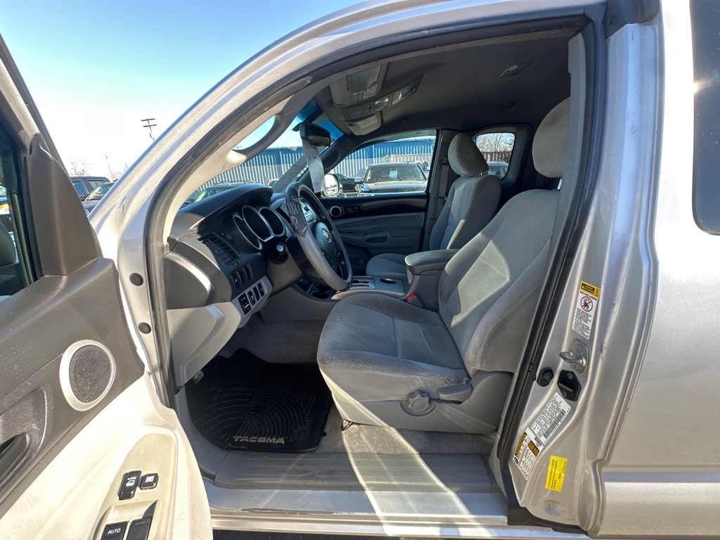 2010 Toyota Tacoma PreRunner V6 photo