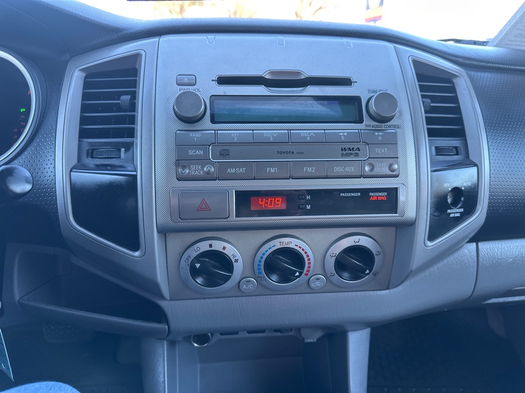 2010 Toyota Tacoma PreRunner V6 photo