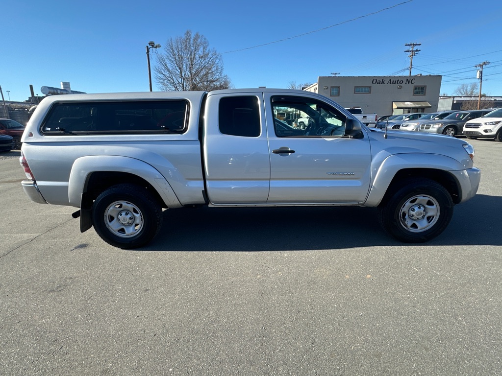 2010 Toyota Tacoma PreRunner V6 photo