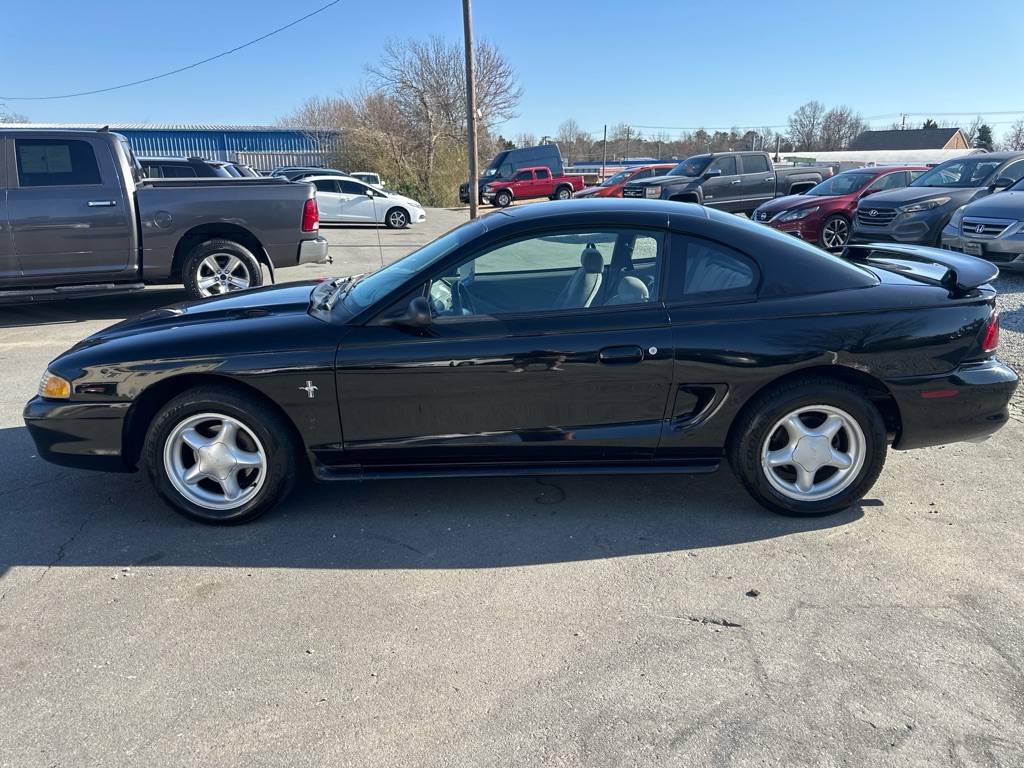 1998 Ford Mustang photo