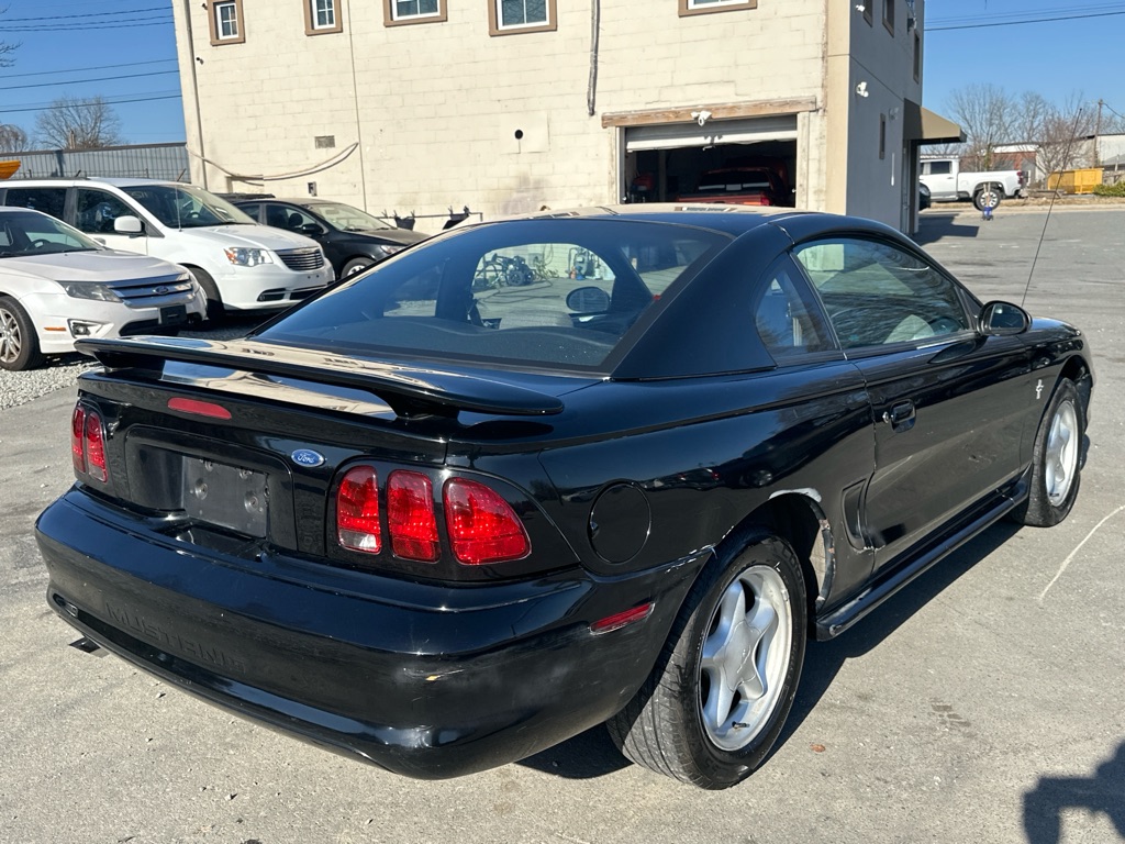 1998 Ford Mustang photo