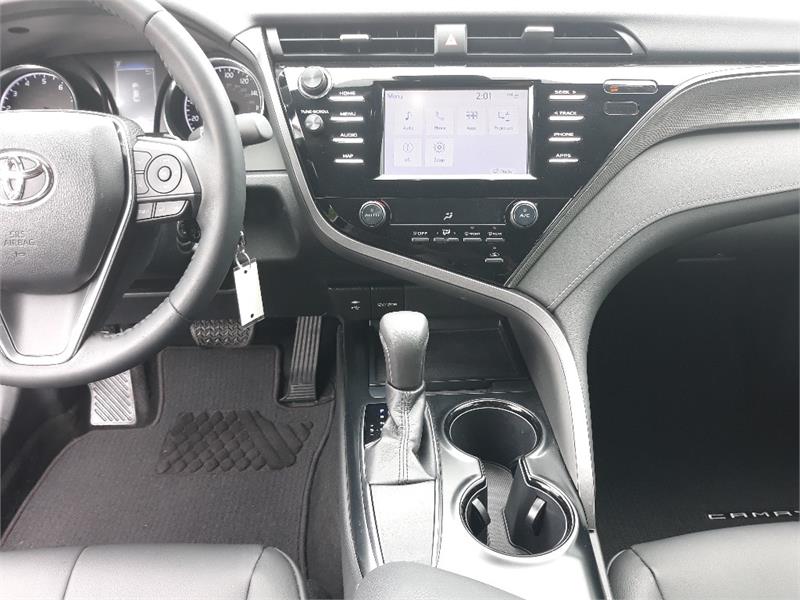2019 Toyota Camry SE  photo