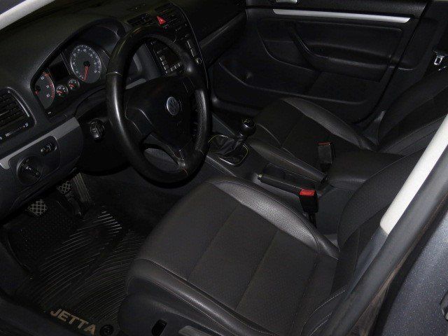 2007 Volkswagen Jetta 2.5 photo