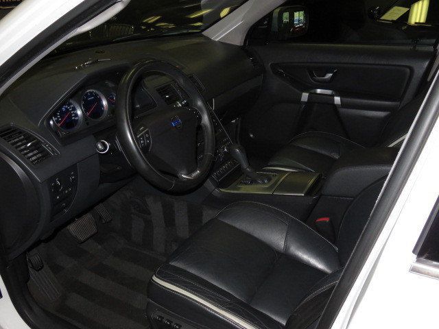 2009 Volvo XC90 V8 R-Design photo